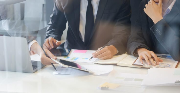 PGCE vs Traditional Study Routes: Choosing the Right Path for Your Career